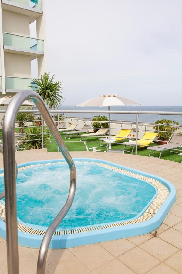 Hotel Igea Spiaggia بيلاريا-إيجيا مارينا المظهر الخارجي الصورة