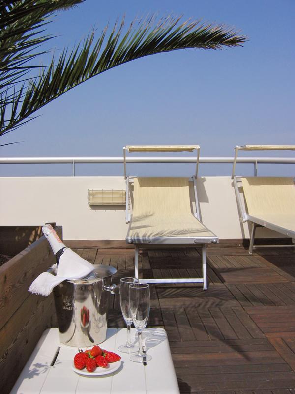 Hotel Igea Spiaggia بيلاريا-إيجيا مارينا المظهر الخارجي الصورة