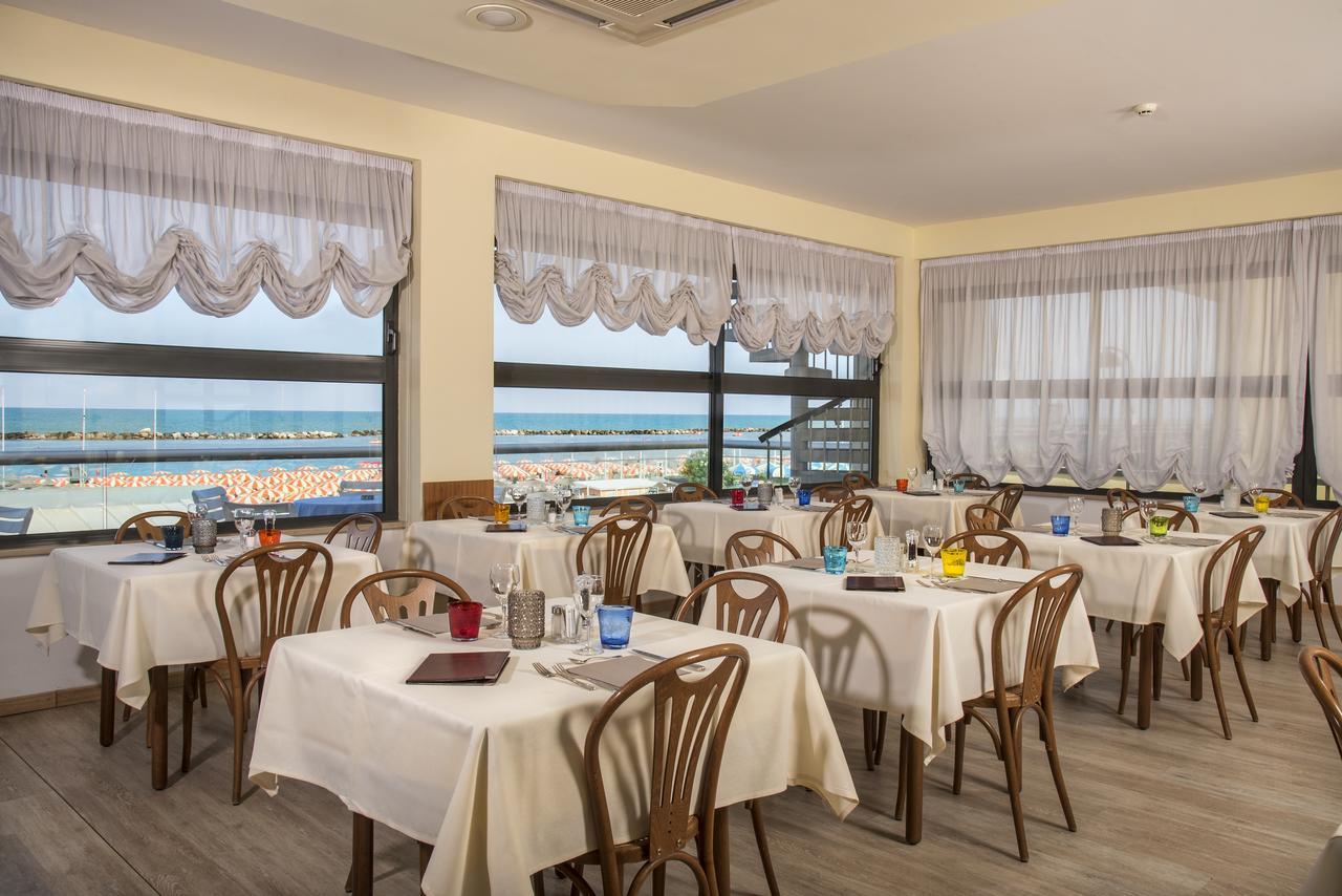 Hotel Igea Spiaggia بيلاريا-إيجيا مارينا المظهر الخارجي الصورة